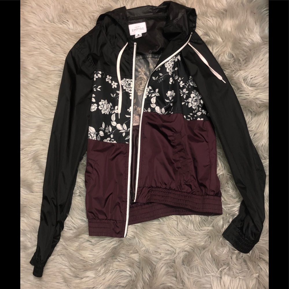 Zumiez Wind Breaker Size L